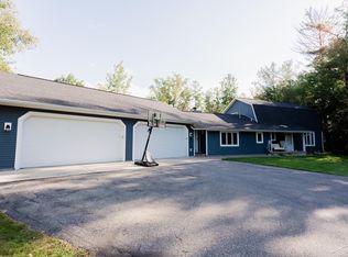 3532 N Branch Dr, Beaverton, MI 48612