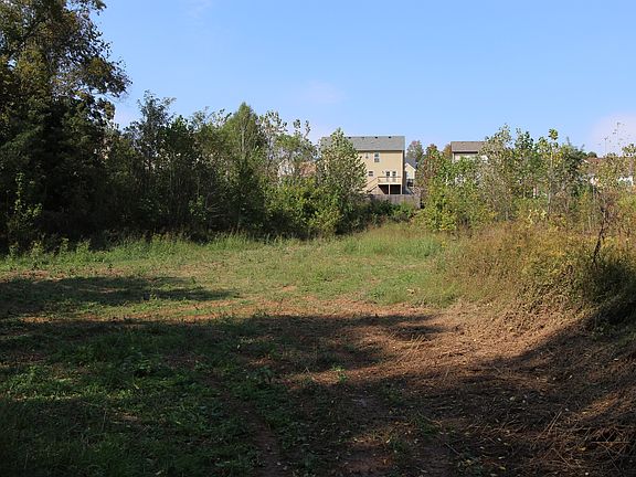 3rd image of 1104 Ishee Dr
