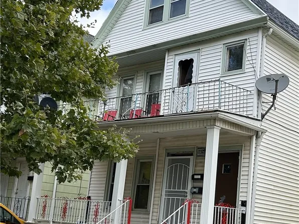 1736 S Park Ave, Buffalo, NY 14220