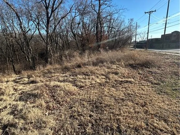 3425 N 27th St, Kansas City, KS 66104