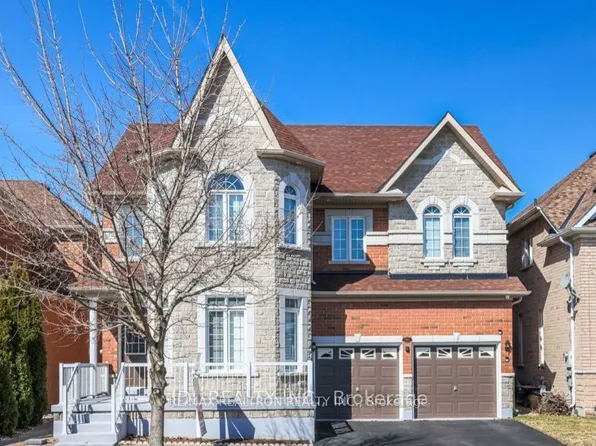 20 Ralph Chalmers Ave Room B, Markham, ON L6E 2C4