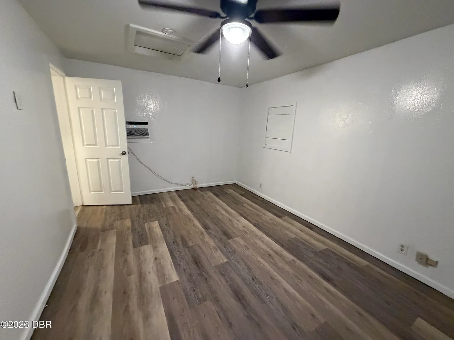 1 bed, 1.0 bath, 363 sqft, $1,225 — Photo 2