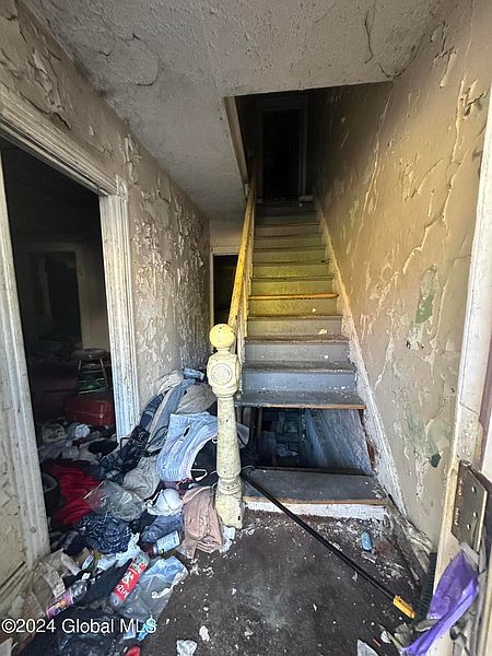 2nd image of 28 Moyston Street