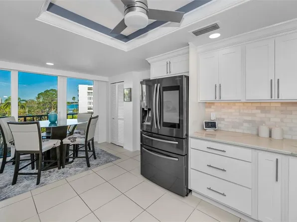 150 Belleview Blvd APT 307, Belleair, FL 33756