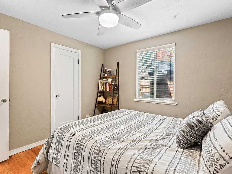 Back bedroom
