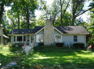 518 Fremont St, Woodstock, IL 60098