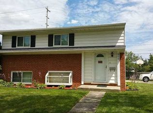 606 John Rolfe Dr, Monroe, MI 48162