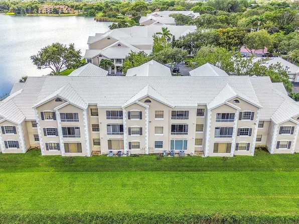 2841 N Oakland Forest Drive #106, Oakland Park, FL 33309