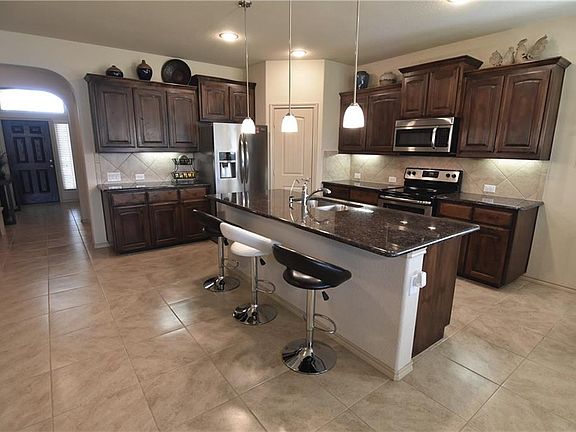4th image of 1841 Potrillo Ln