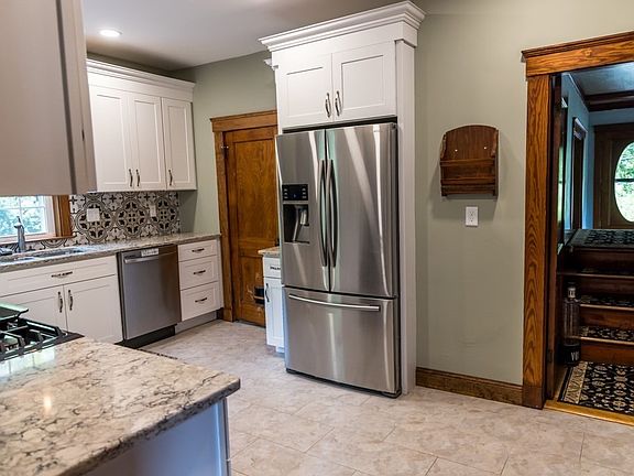 2nd image of 310 Kenoza Ave