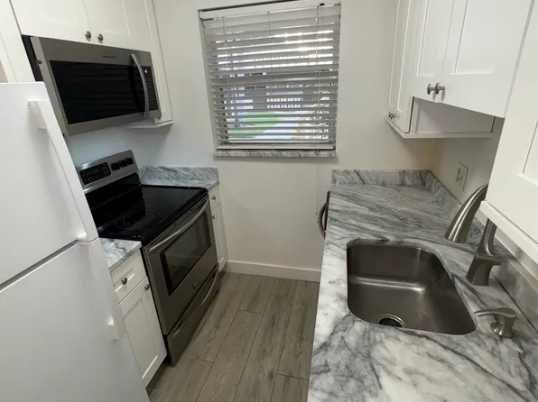 305 E Ocean Ave APT 102, Boynton Beach, FL 33435