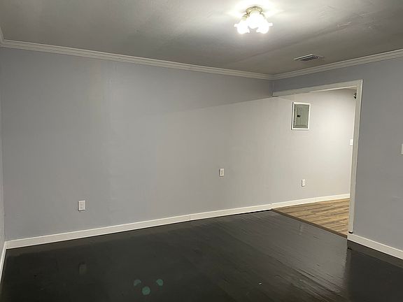 Living Room_01042023