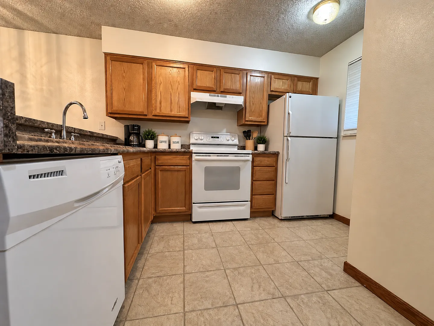 Great Studio Condo — Photo 2
