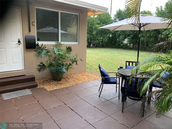660 NE 35th St, Oakland Park, FL 33334