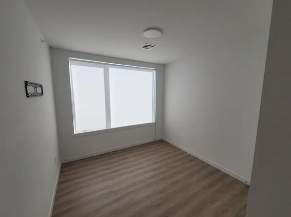 306 Bergen Avenue image 4 of 15