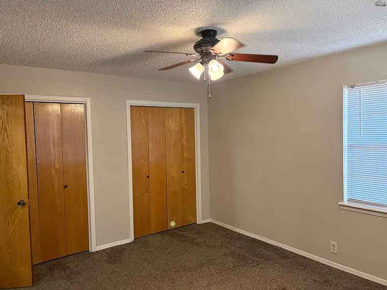 3902 Parker Blvd — Photo 13