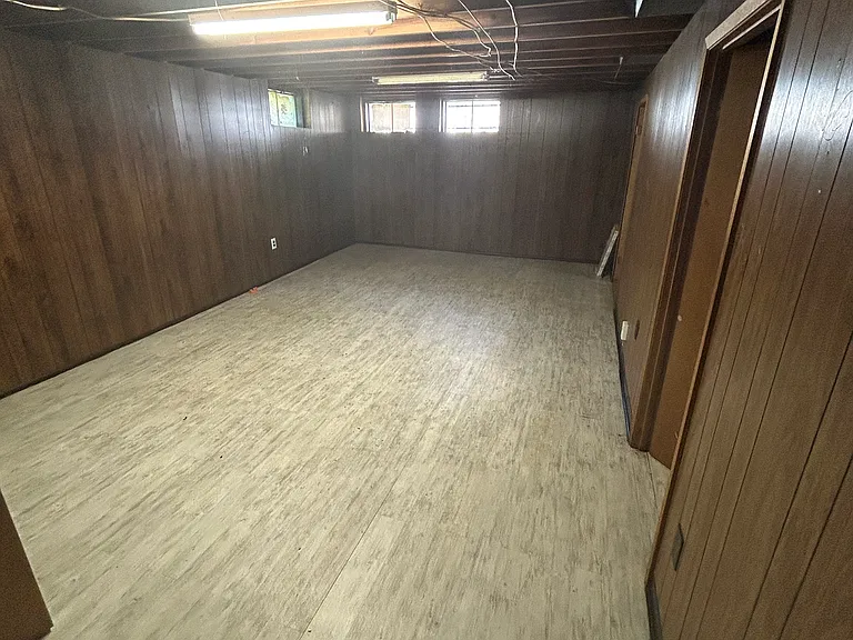 2511 Princess Dr — Photo 10