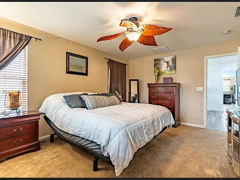 220 Candela Cir — Photo 15