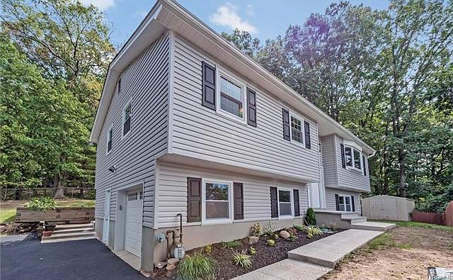 1st image of 3 Chemong Ct