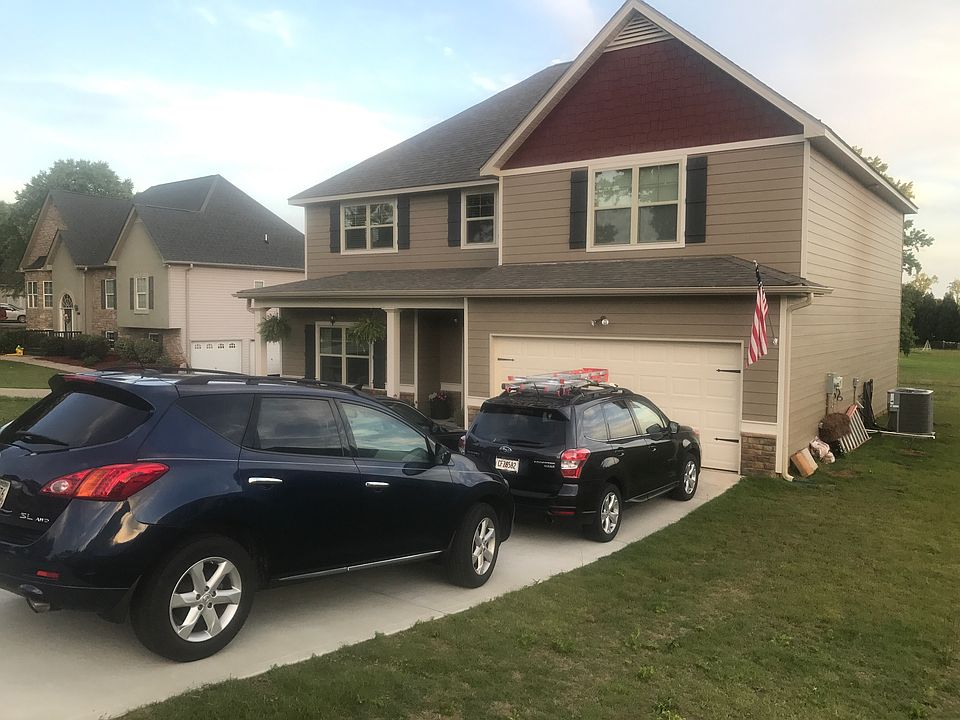 1st image of 205 Brookwood Dr