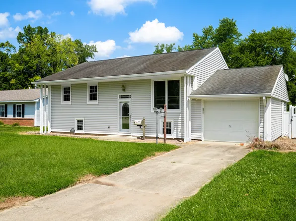 3087 Hawcreek Blvd, Columbus, IN 47203