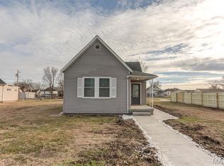 1656 3rd St, Madison, IL 62060