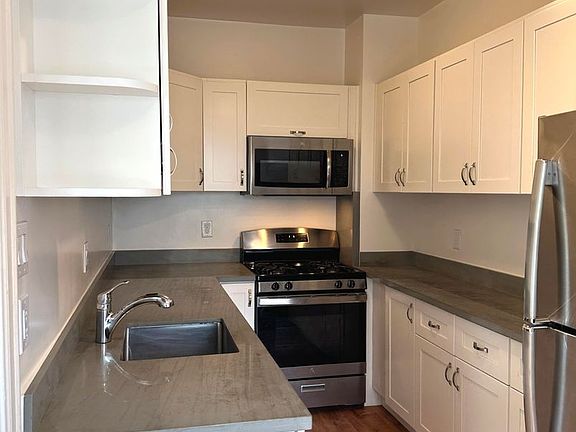 4th image of 1379 10th Ave APT 3