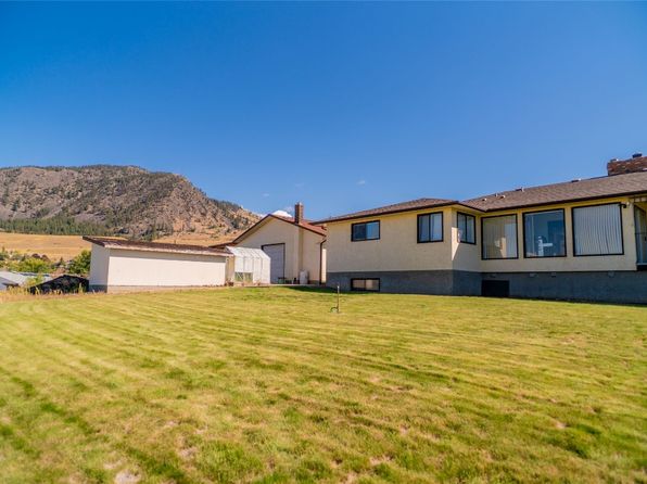 2250 Brentwood Rd, Kelowna, BC V1P 1H2