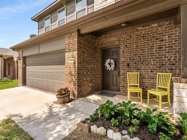 2841 Pacifico Way, Fort Worth, TX 76111