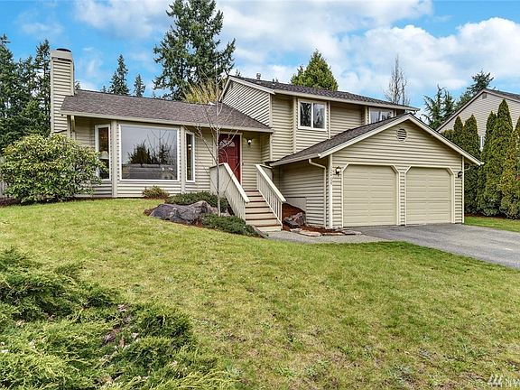 2nd image of 12408 NE 136th Pl