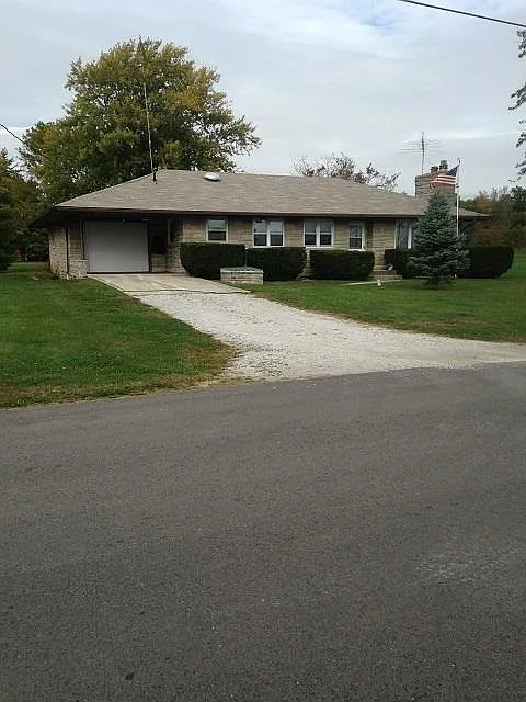 10800 W Jackson St photo 1