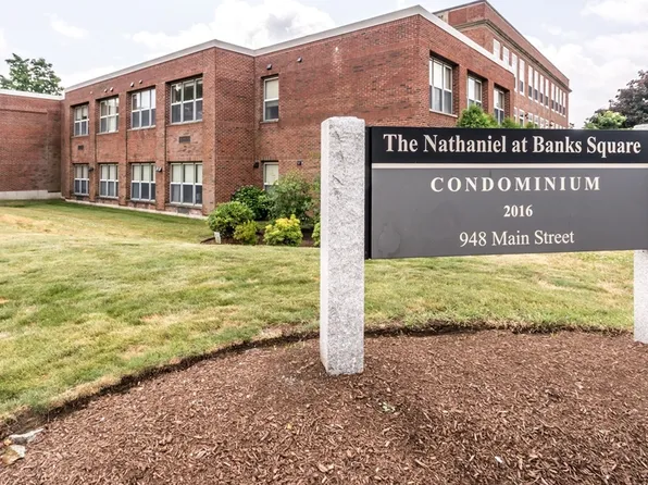 948 Main St #208, Waltham, MA 02453