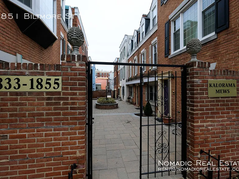 1851 Biltmore St NW #A — Photo 17