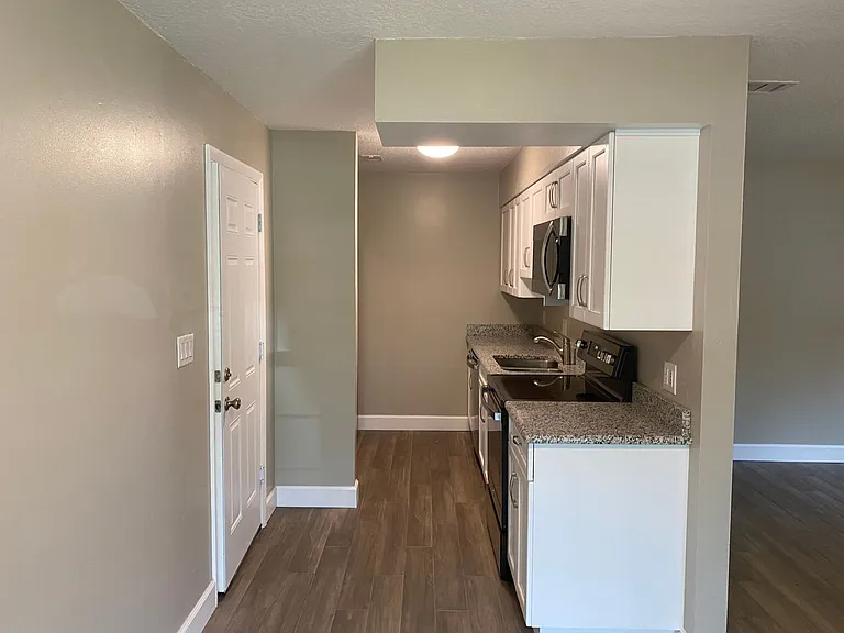 3052 Unkaterri Ln — Photo 6
