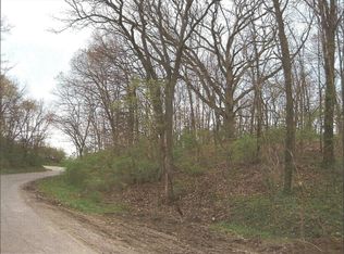 13900 Bluffs Rd, Carlinville, IL 62626