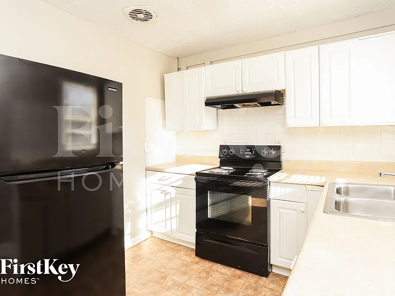 297 Reed St — Photo 8