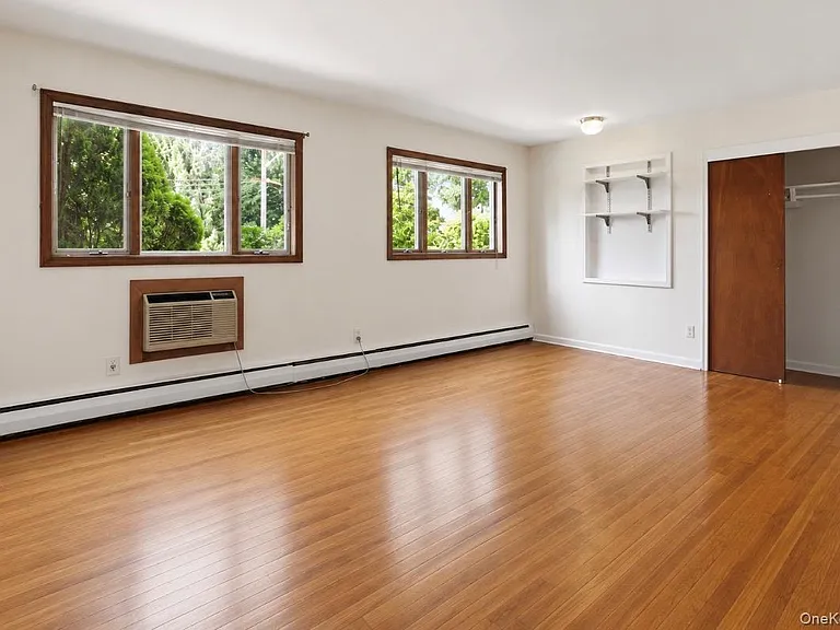 40 S Middletown Rd #1 — Photo 2