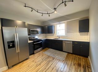 1043 Madison Ave SE, Grand Rapids, MI 49507
