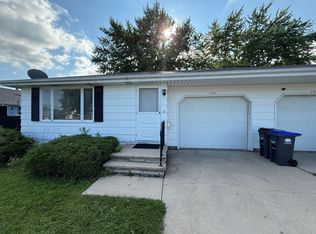 1289 Meadow Ln #1291, Neenah, WI 54956