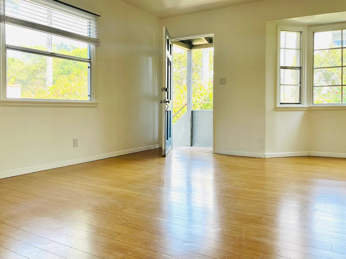 Building Photo - 1217 N Curson Ave #A