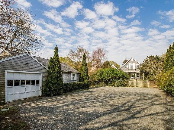 3rd image of 23 Longwood Avenue