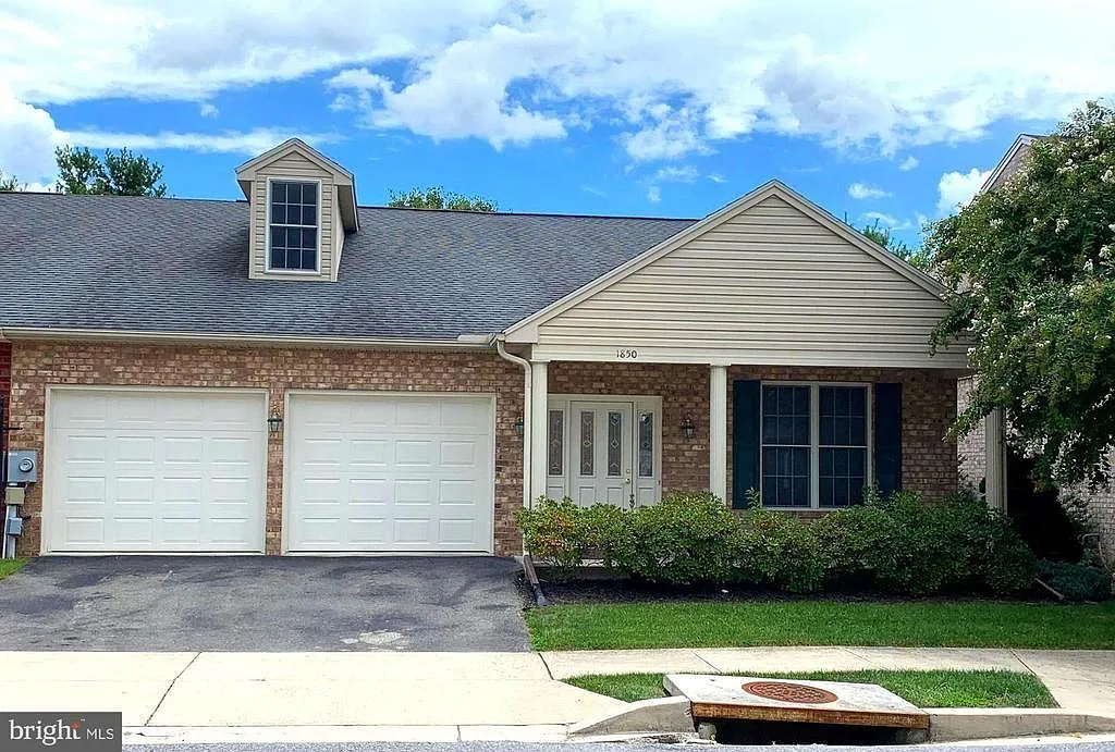 1850 Meridian Dr photo 1