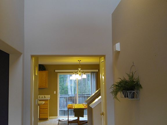 3rd image of 16508 39th Ave E