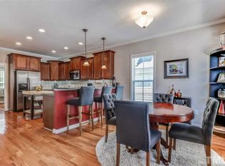 609 Culvert St, Apex, NC 27502