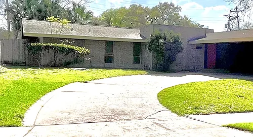 4609 Wilma Dr Photo 1
