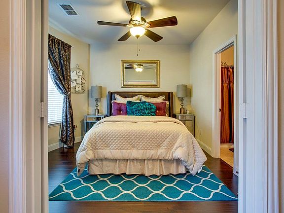 3rd image of 2500 Rockbrook Dr #6B-82