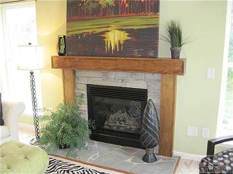 3rd image of 605 Pemberton Ct