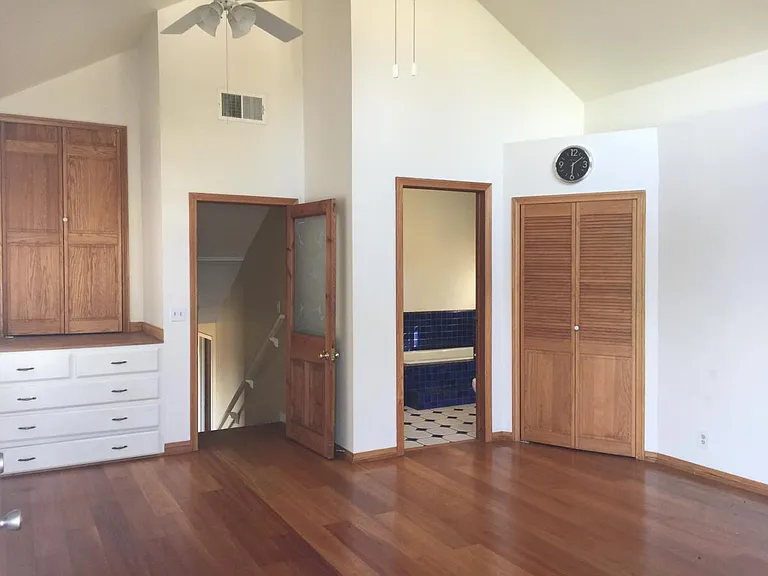 102 Santa Cruz Way — Photo 30