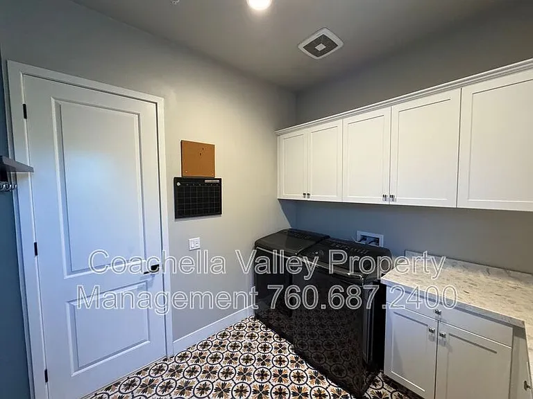 74635 Tesla Dr — Photo 56