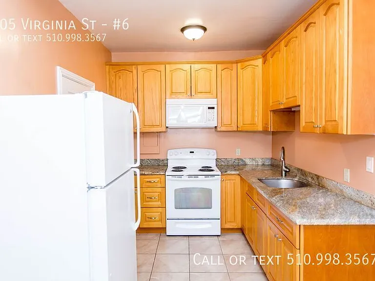 2505 Virginia St #6 — Photo 7